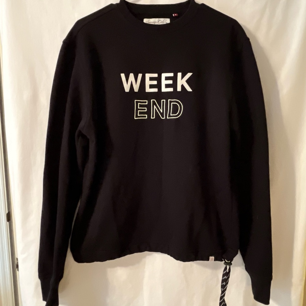 Weekend Black Crewneck Sweatshirt. Size L